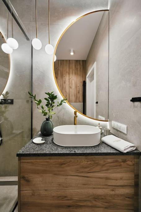 Golden Dreams Luxury Apartments 103 Krakow Ngoại thất bức ảnh